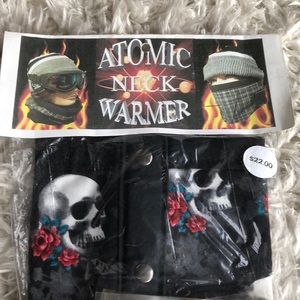 Atomic Neck warmers skull and roses print